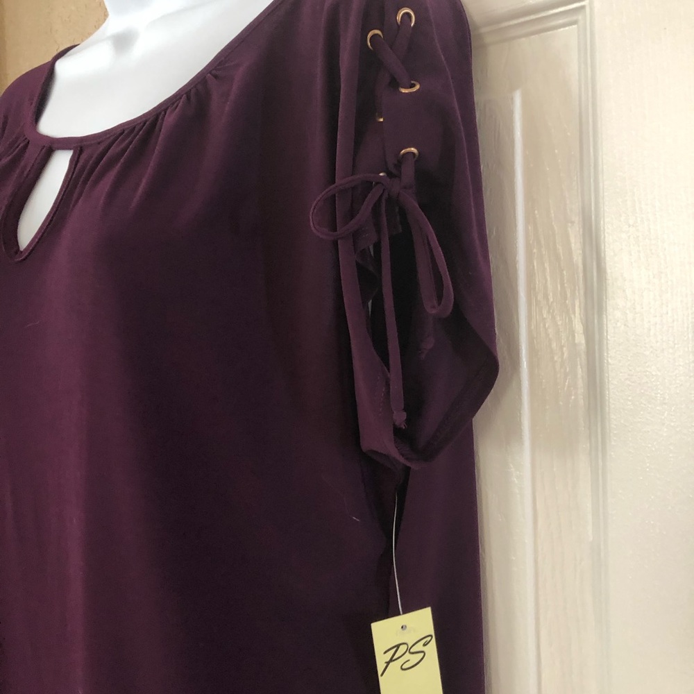 PerSignature burgundy purple women’s top